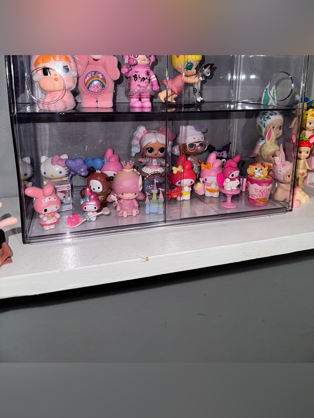 Hello kitty (PLEASE READ DESCRIP.)